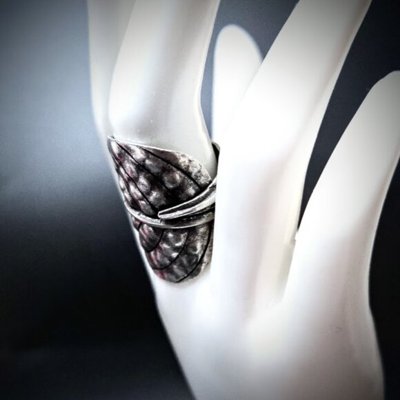 Karen Fine Silver wide Lotus Leaf Tribal Handmade Ring - Picture 6 of 8
